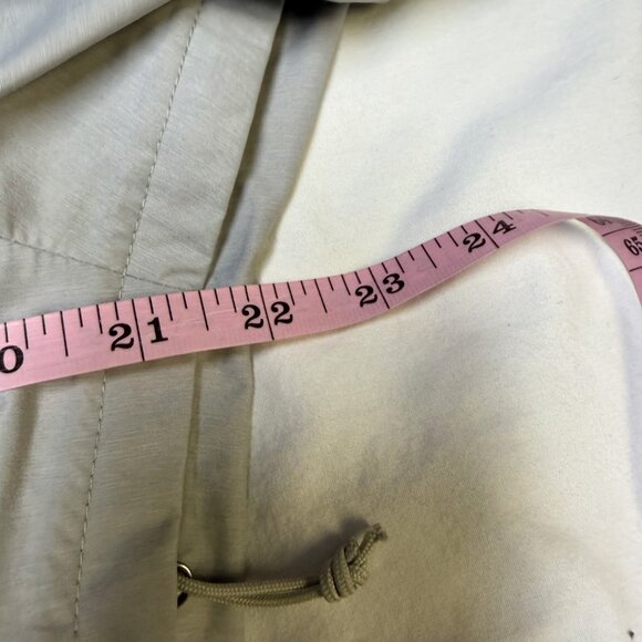 The North Face Resolve 2 Women’s Large Gray DryVent Rain Jacket EUC - Picture 11 of 13